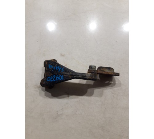 Кронштейн(крепление) катализатора