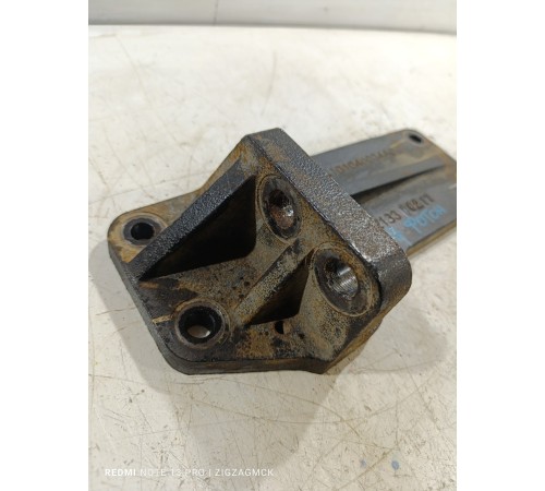 Кронштейн крепление рамы