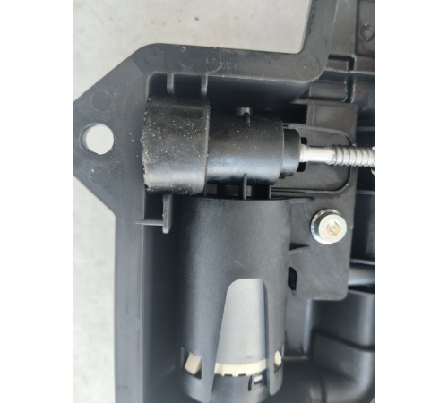 Моторчик обшивки пола левый