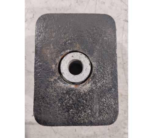 Демпфер рычага подвески передний леый