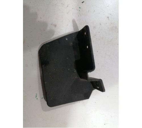 Пыльник (брызговик) задний правый