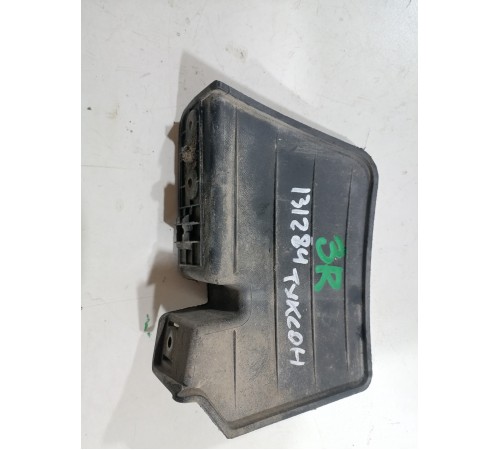 Пыльник (брызговик) задний правый