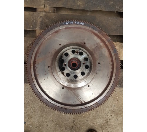 Маховик двигателя