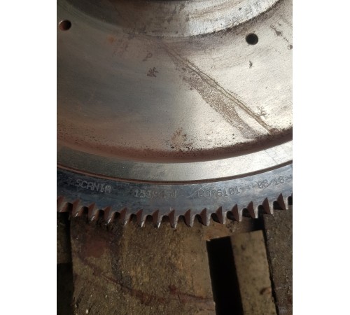 Маховик двигателя