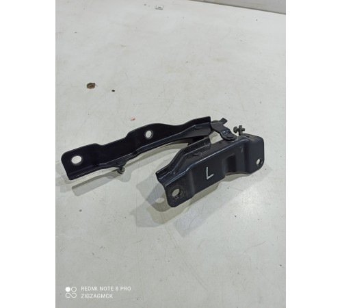 Петля капота (левая)