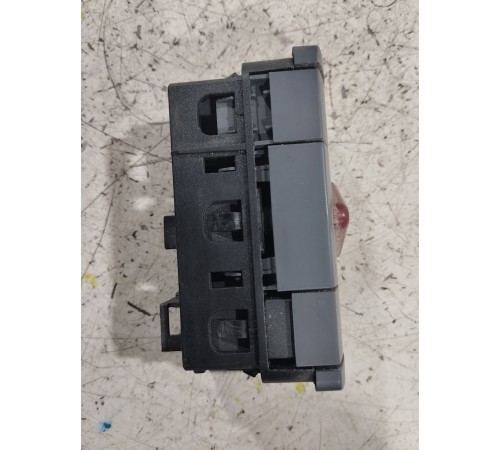 Кнопка аварийной сигнализации