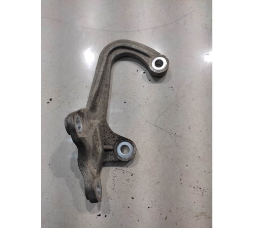 Кронштейн переднего редуктора