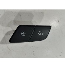 Кнопка блокировки дверей (центрального замка)