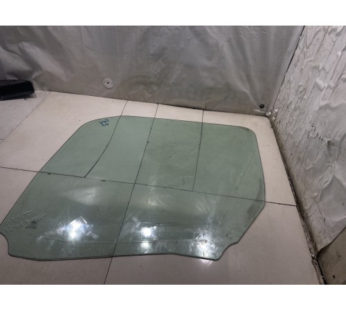 Стекло двери левое