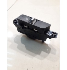 Кнопка обогрева сиденья(переднего правого)