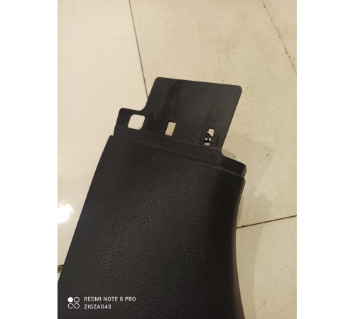 Обшивка стойки(задняя левая)