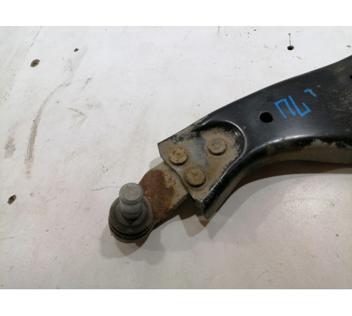 Рычаг подвески передний левый