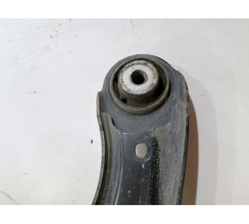 Рычаг подвески передний левый