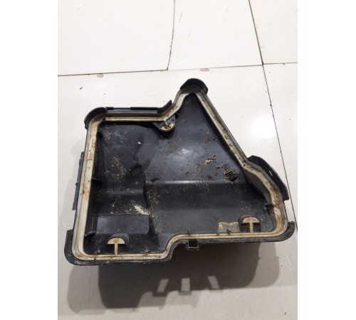 Крышка блока предохранителей