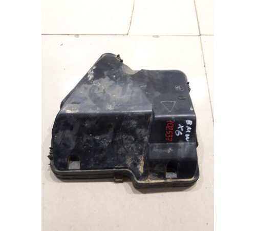 Крышка блока предохранителей