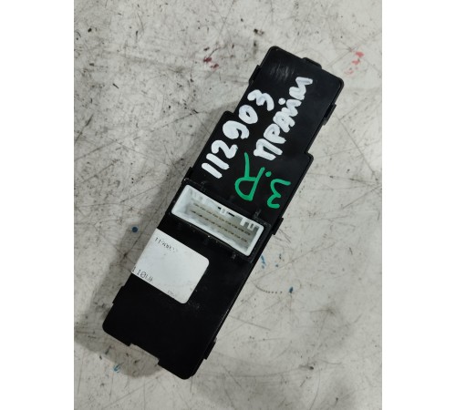 Кнопка стеклоподъемника задняя правая