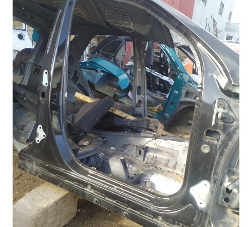 Порог со стойкой(правый)