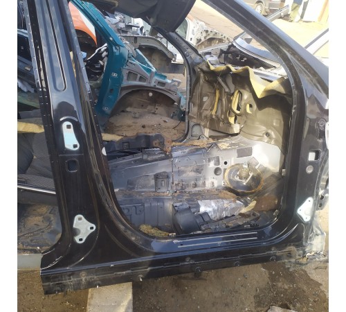 Порог со стойкой(правый)