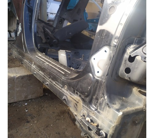 Порог со стойкой(правый)