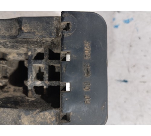 Опора домкрата задняя левая