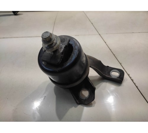 Опора двигателя (правая)