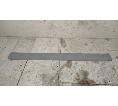 Задняя накладка салона под стекло