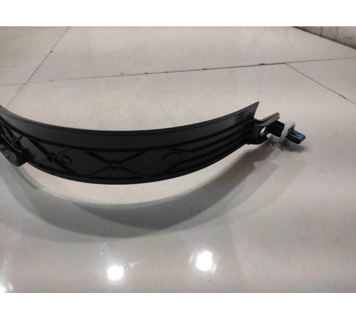 Обшивка стойки (передняя, правая)