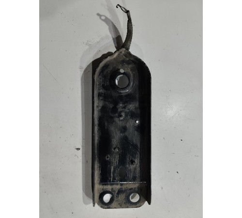 Кронштейн(крепление) кузова правый