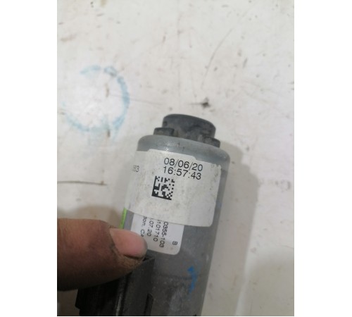 Моторчик регулировки переднего правого