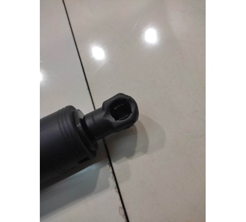 Привод крышки багажника(правый)