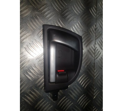 Ручка двери внутренняя задн. лев.