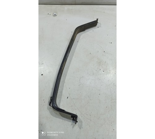 Крепление топливного бака