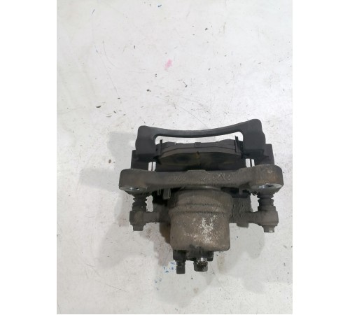 Суппорт передний правый