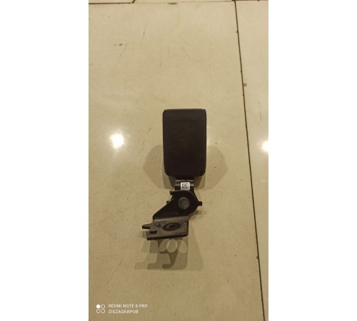 Ответная часть ремня безопасности задняя правая