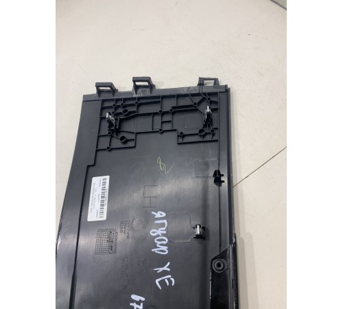 Накладка консоли (левая)