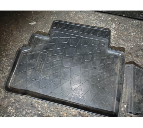 Комплект ковриков салона