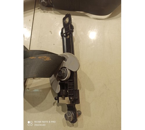 Ремень безопасности (передний, левый)