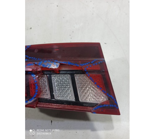 Фонарь крышки багажника левый