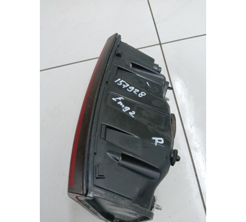 Фонарь крышки багажника правый