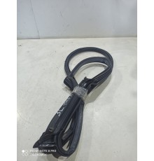 Уплотнитель двери(задний левый)