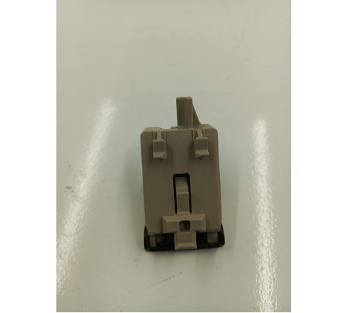 ручка открывания капота