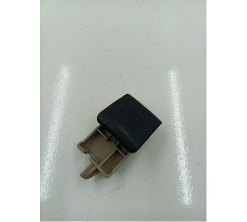 ручка открывания капота