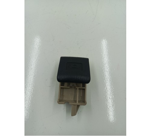 ручка открывания капота