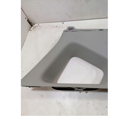 Обшивка багажника правая верхняя