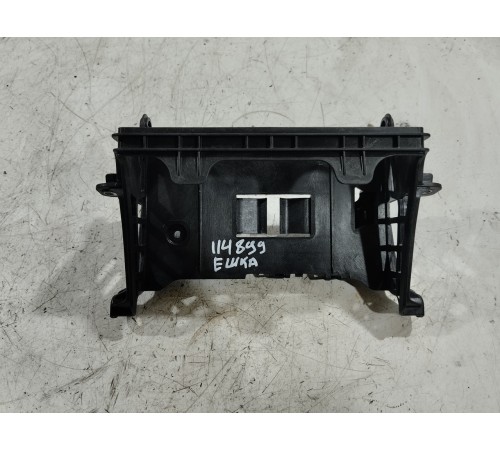 Кронштейн (крепление) блока управления двигателем