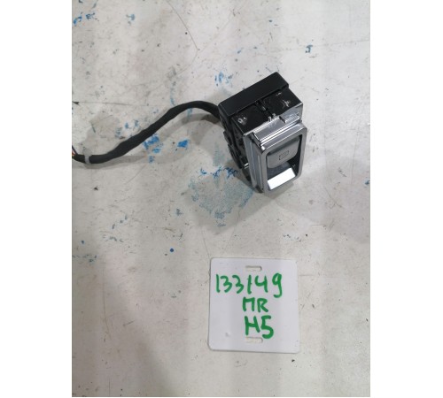 Кнопка стеклоподьемника