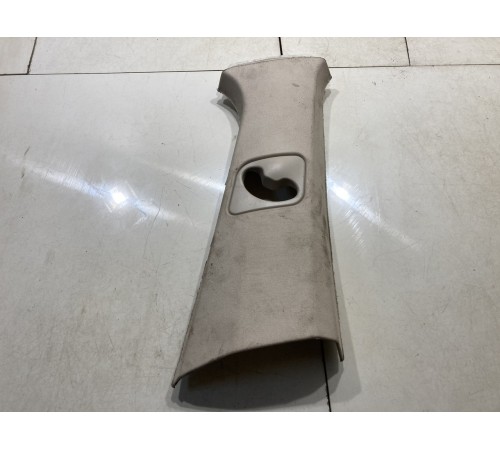 Обшивка стойки (передняя, правая)