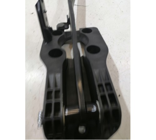 Педаль тормоза