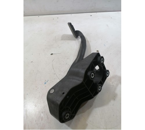 Педаль тормоза