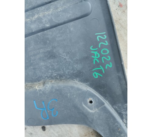 Брызговик задний правый